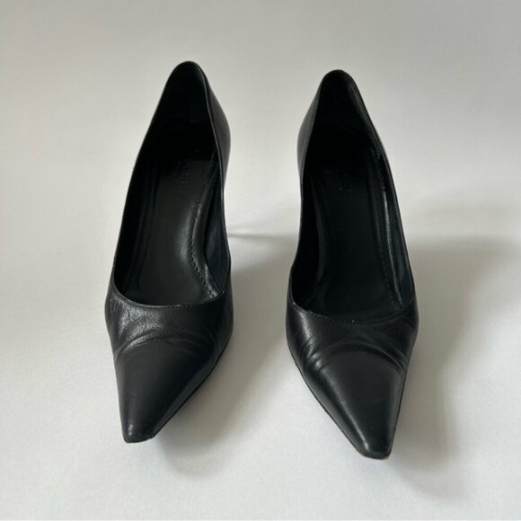 Gucci Vintage Black Pointed Toe Pumps - Picture 2 of 9